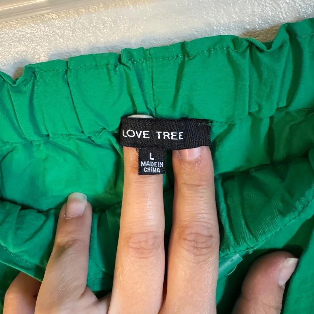 Love Tree Lightweight Parachute Cargo Pants with Drawstring Ankles Green - Picture 4 of 5